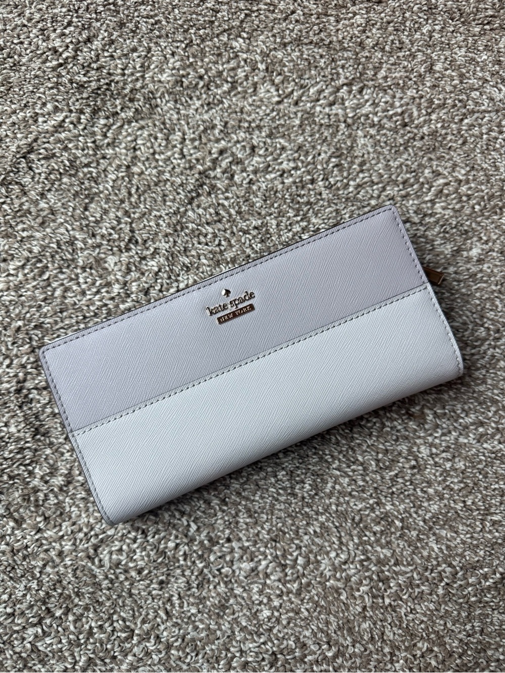 kate spade Two-Tone Gray & Cream Saffiano Continental Wallet - Picture 1 of 3